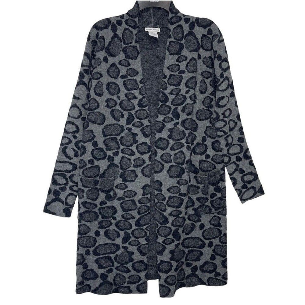 Women’s Cardigan Open Front Size M Gray Leopard Print Knit Pocked Sweet Romeo - Picture 2 of 16